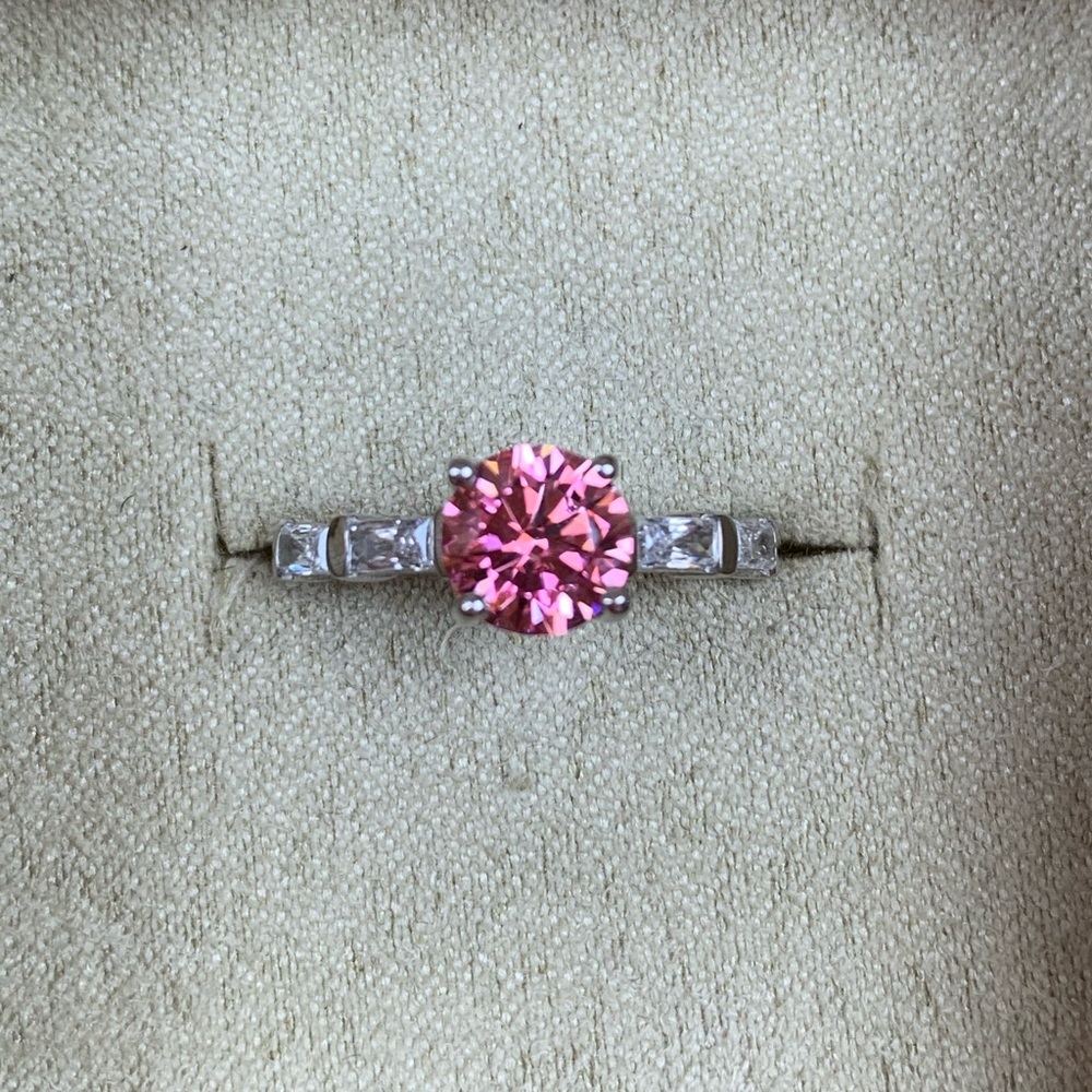 🌸Swarovski Fancy Pink Ring🌸
